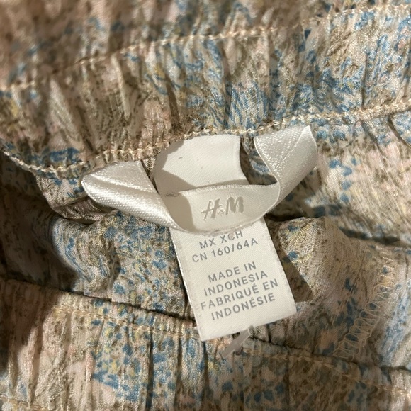 H&M Elegant Cream and Blue Women's Skirt - Picture 2 of 2